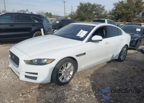 2018 Jaguar Xe 25T Premium z USA, uszkodzony, nr VIN SAJAD4FX9JCP32648